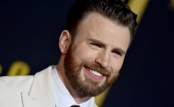 Cei mai sexy barbati din lume chiar acum chris evans