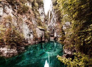 Lacul Scropoasa – Un loc mirific ascuns in Muntii Bucegi lacul scropoasa
