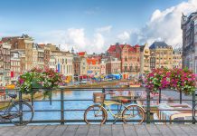 Amsterdam – Exploreaza splendoarea orasului si canalele sale uimitoare amsterdam