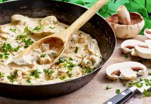 Ciulama de Ciuperci – Traditionala si delicioasa ciulama de ciuperci 1