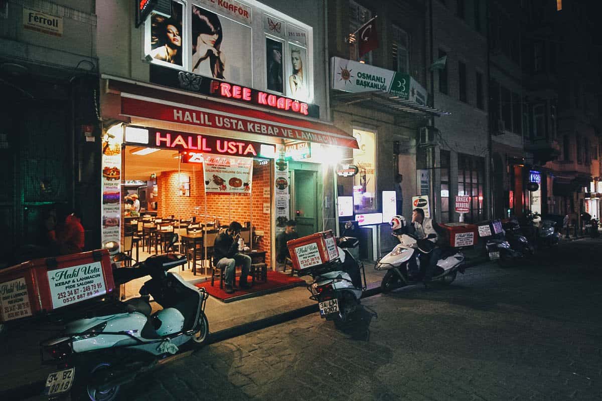 Halil Usta, Istanbul, Turcia