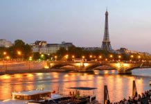 Paris – Orasul Luminii paris