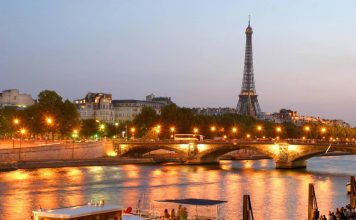 Paris – Orasul Luminii paris