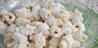 Reteta de cornulete cu untura ca la mama acasa cornulete cu untura